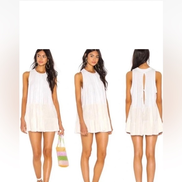 Free People Tops - Free People Right On Time White Tiered Sleeveless Tunic size large